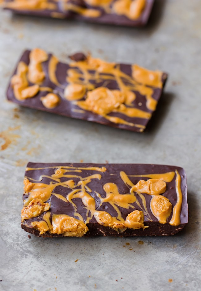Secretly healthy chocolate peanut butter bars that taste like Hershey’s candy bars… @choccoveredkt… 5 ingredients: https://lett-trim.today/2015/10/26/chocolate-peanut-butter-candy-bars/ Secretly healthy chocolate peanut butter bars that taste like Hershey’s candy bars… @choccoveredkt… 5 ingredients: https://lett-trim.today/2015/10/26/chocolate-peanut-butter-candy-bars/