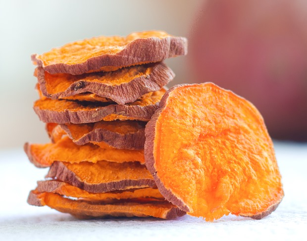 So ADDICTIVE… and they are baked and crispy, not soggy! These were impossible to stop eating… @choccoveredkt. Satisfies your potato chip craving in a much healthier way: https://lett-trim.today/2015/10/29/crispy-baked-sweet-potato-chips/ So ADDICTIVE… and they are baked and crispy, not soggy! These were impossible to stop eating… @choccoveredkt. Satisfies your potato chip craving in a much healthier way: https://lett-trim.today/2015/10/29/crispy-baked-sweet-potato-chips/
