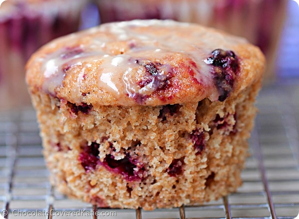 Vanilla Bean Berry Breakfast Muffins: https://lett-trim.today/2014/09/21/vanilla-bean-blackberry-muffins/ Vanilla Bean Berry Breakfast Muffins: https://lett-trim.today/2014/09/21/vanilla-bean-blackberry-muffins/