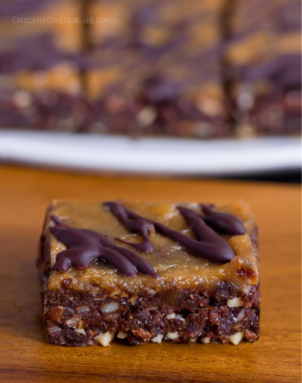 Secretly healthy brownie bars - from @choccoveredkt... oil-free, sugar-free, raw, #vegan, paleo, & gluten-free. Full recipe: https://lett-trim.today/2015/06/01/no-bake-chocolate-peanut-butter-brownie-bars/