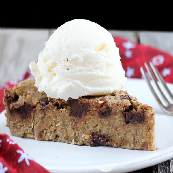 Chocolate Chip Cookie Pie - no sugar / no flour / vegan / gf - People rave about the recipe. Everyone loves this pie! https://lett-trim.today/2012/05/31/chocolate-chip-cookie-pie-without-sugar/ @choccoveredkt