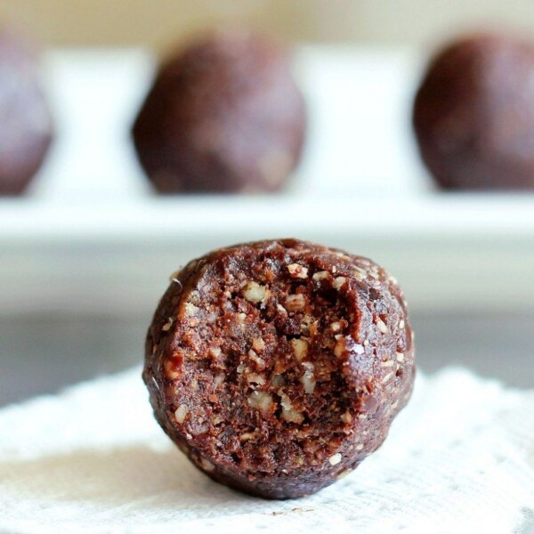 Gluten free, paleo, vegan, egg free, peanut free, no bake and SO easy to make!... from @choccoveredkt... Recipe instructions: https://lett-trim.today/2012/02/08/german-chocolate-fudge-bites/%C2%A0