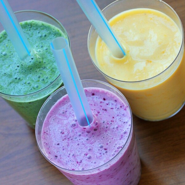 Healthy fruit smoothie ideas from @choccoveredkt... nutritious smoothies you can make in minutes, includes recipes for different flavors: https://lett-trim.today/2013/05/17/fairytale-fruit-yogurt-smoothie-flavors/